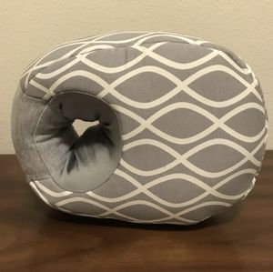 itzy ritzy | infant nursing pillow milk boss